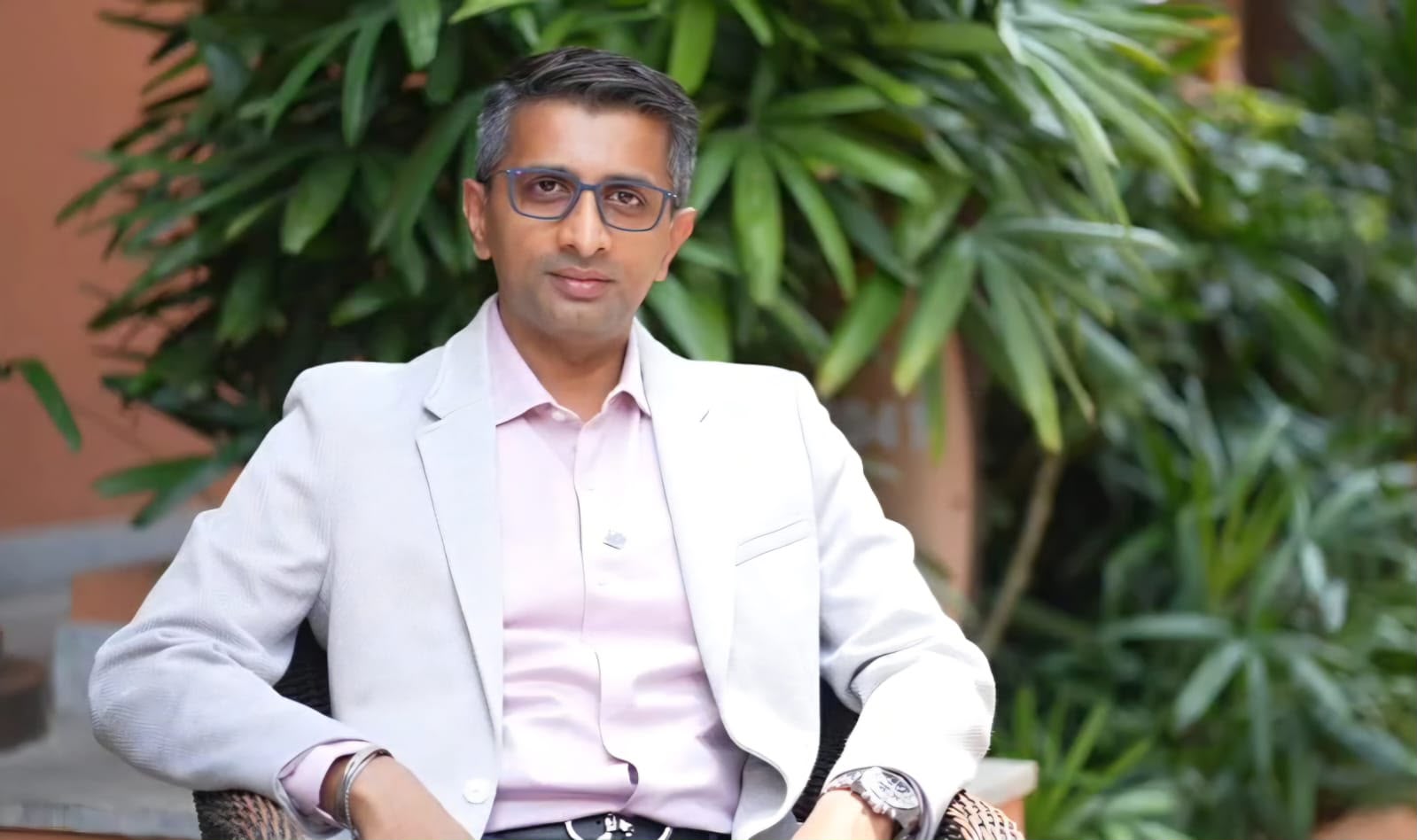 Dr Narendra